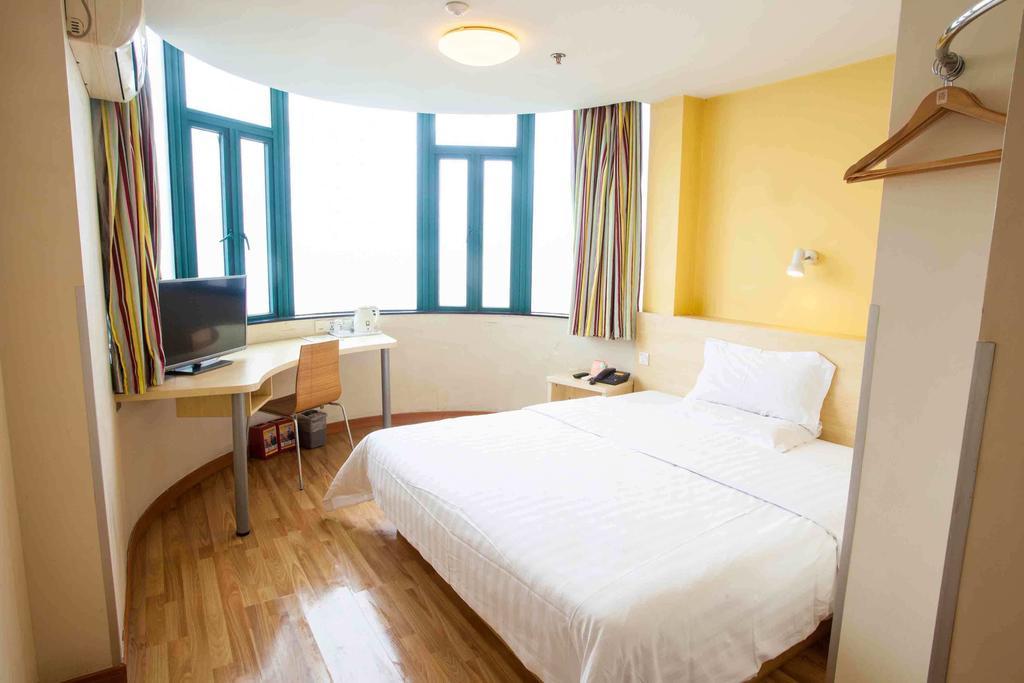 7Days Inn Qufu Sankong Habitación foto